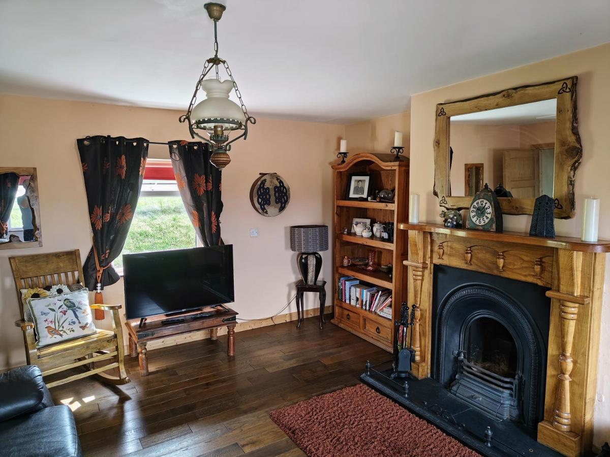 Teach Roisin-Traditional Irish Holiday Cottage In Malin Head. Екстер'єр фото